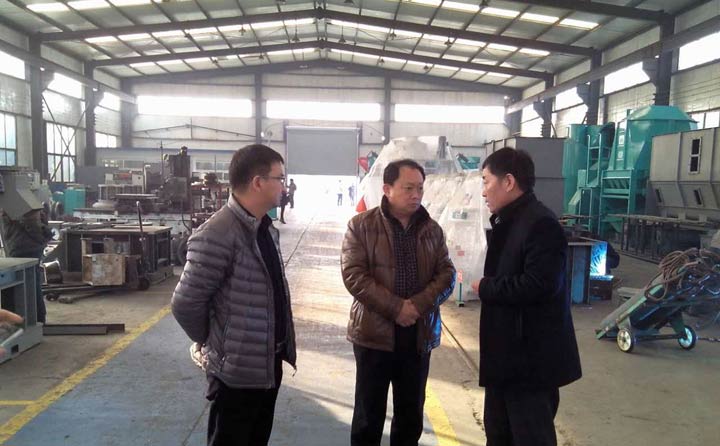 客戶(hù)考察生產(chǎn)車(chē)間 客戶(hù)考察生產(chǎn)車(chē)間