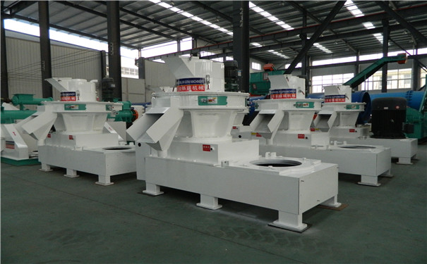 2017年展會折射出我國生物質(zhì)顆粒機(jī)設(shè)備能源行業(yè)問題 2017年展會折射出我國生物質(zhì)顆粒機(jī)設(shè)備能源行業(yè)問題